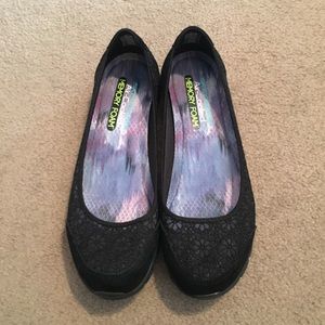 Sketchers lace flats.